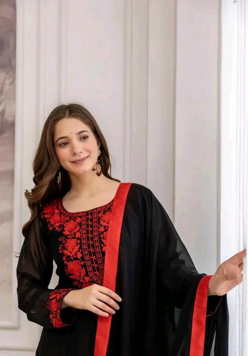 Noor Black Embroidered Salwar Set drape angle